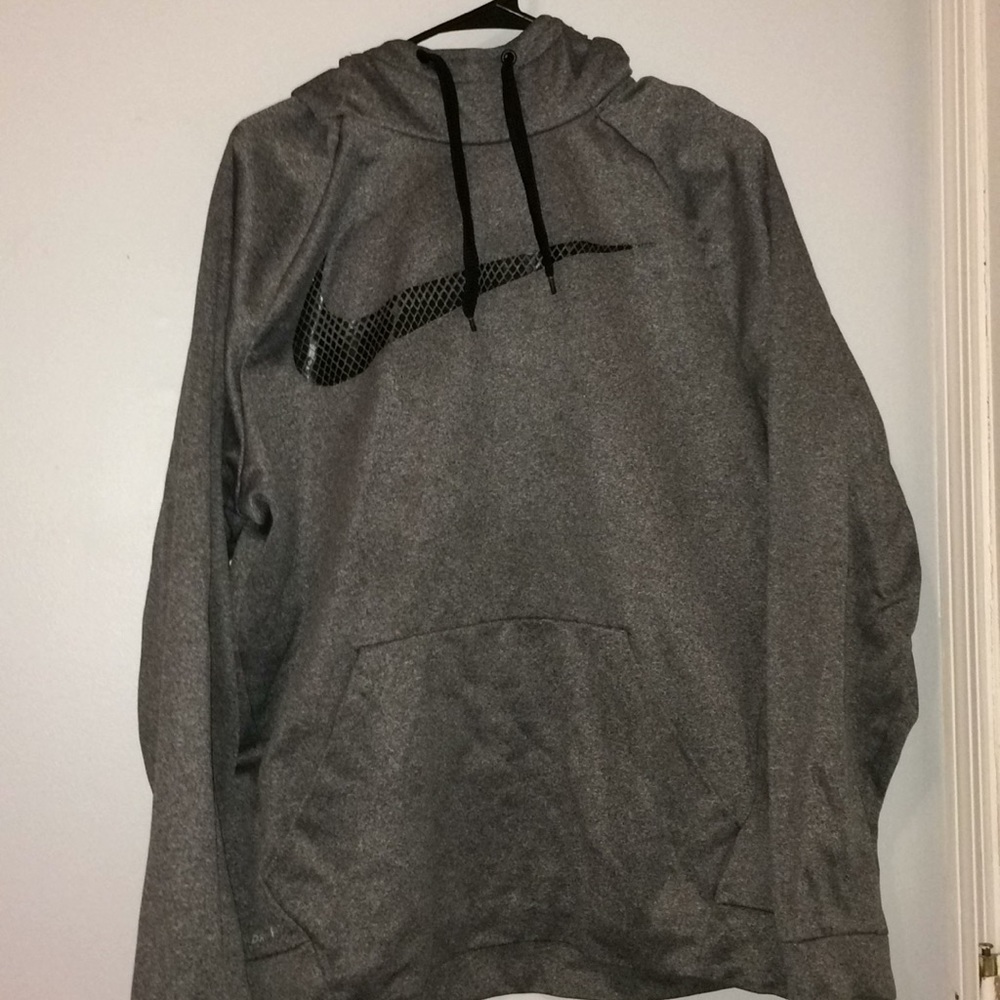 NEVER WORN nike dri-fit hoodie